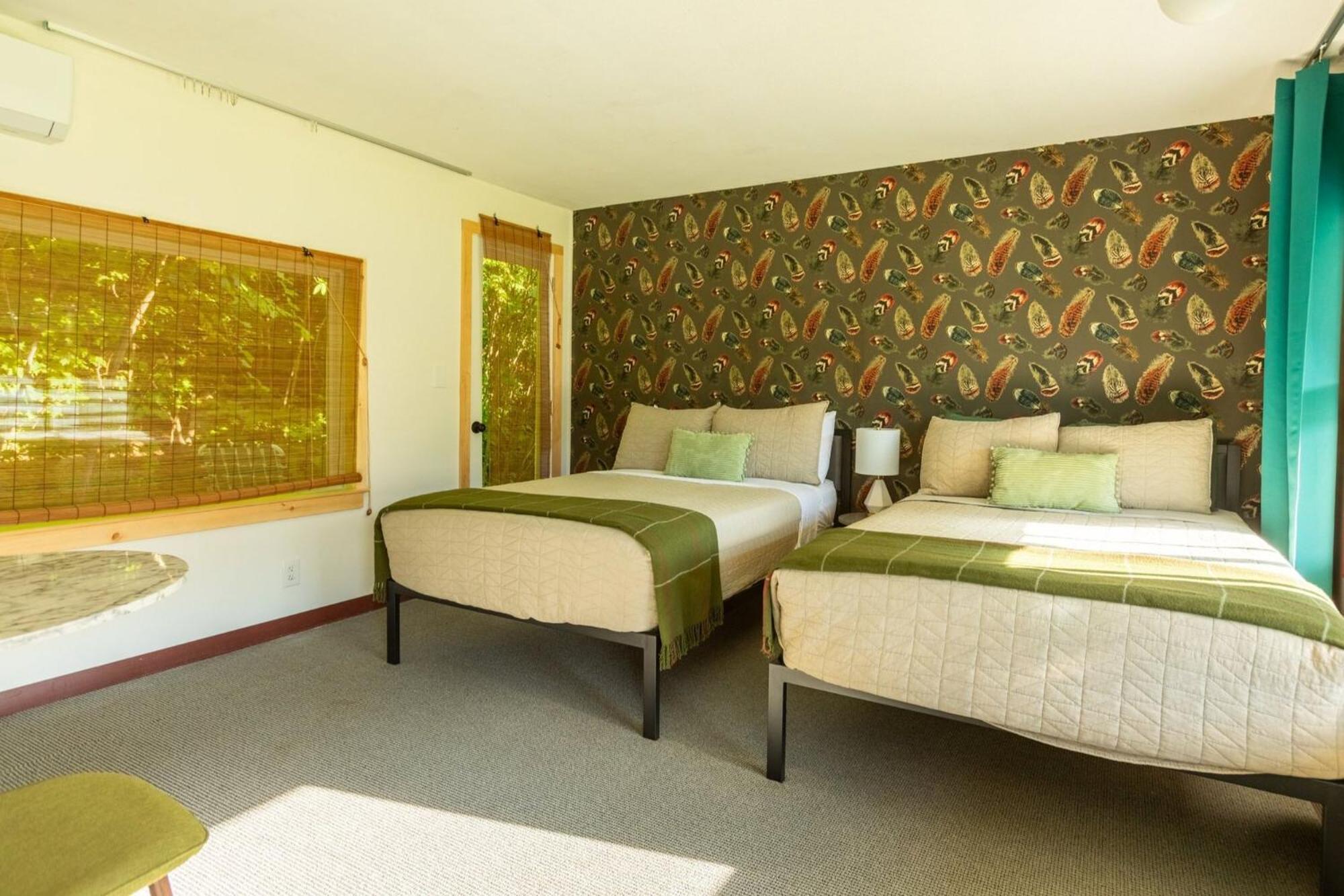 The Springs Motel New Ashford Eksteriør bilde