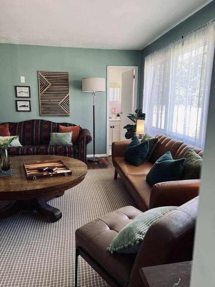 The Springs Motel New Ashford Eksteriør bilde