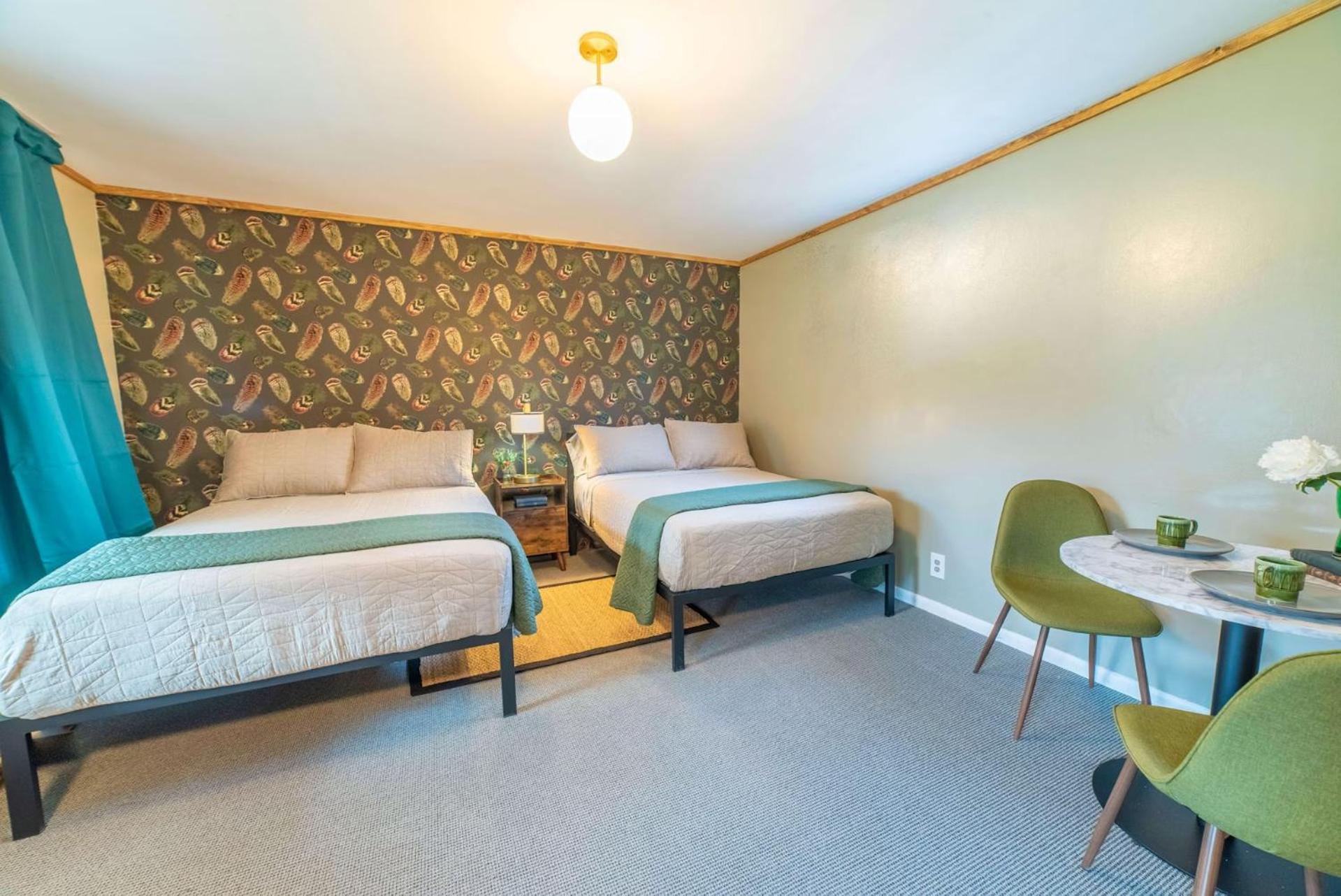 The Springs Motel New Ashford Eksteriør bilde